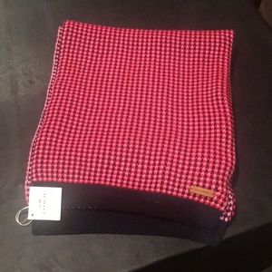 NWT Coach knit scarf